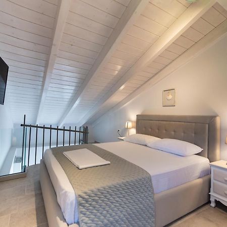 Kalipso & Nafsika Maisonettes Grey Diamond Villa นิเกียนา ภายนอก รูปภาพ